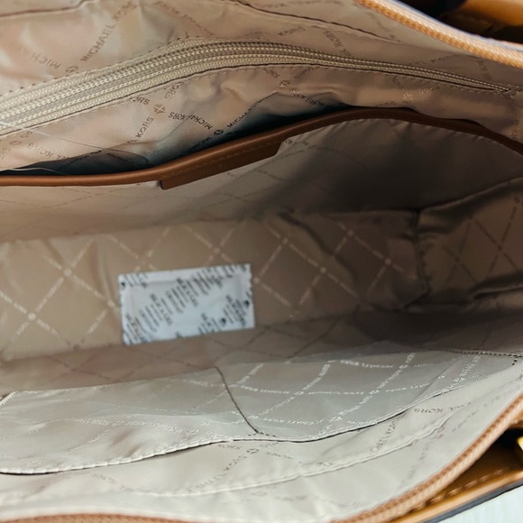 Michael Kors Jessie Large Tote Satchel - Picture 7 of 13